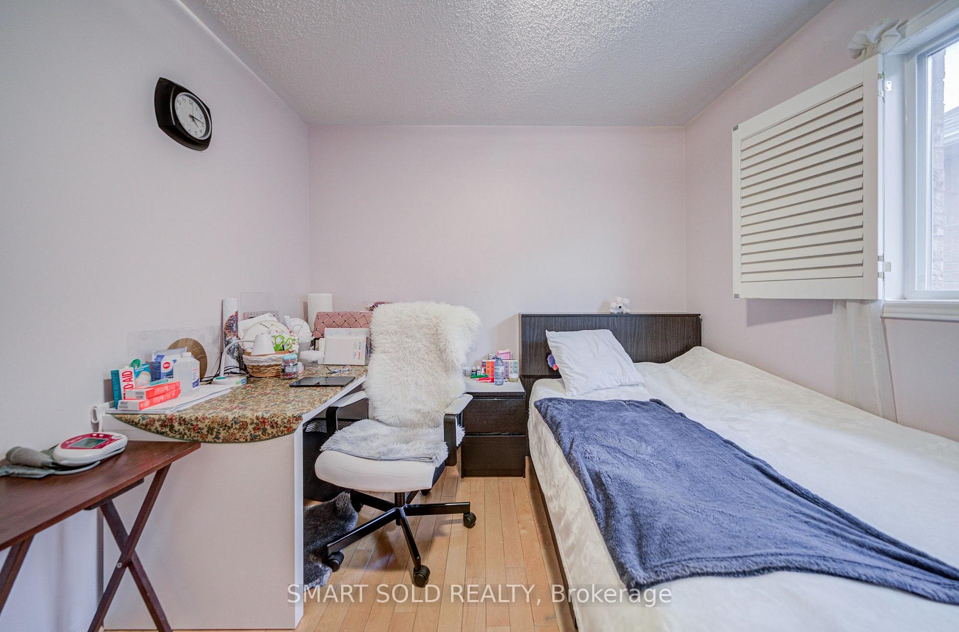 Photo 25 of 68 Harmony Road, Vaughan, Patterson — HOMEH