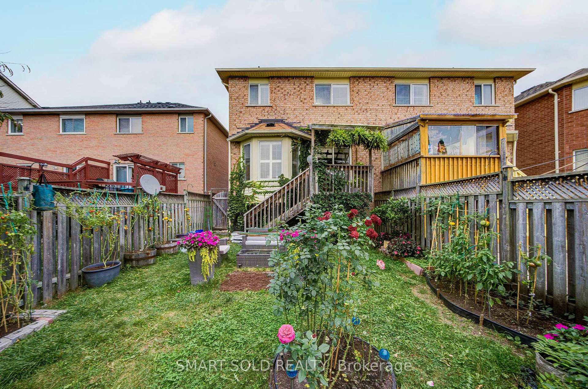 Photo 40 of 68 Harmony Road, Vaughan, Patterson — HOMEH