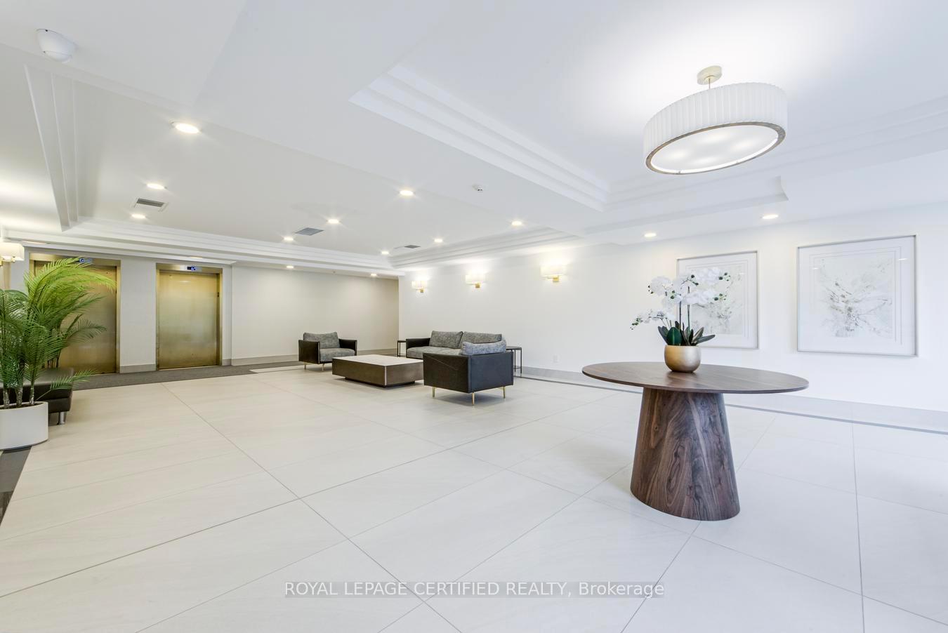 Photo 7 of Unit 2107, 22 Hanover Road, Brampton, Queen Street Corridor — HOMEH