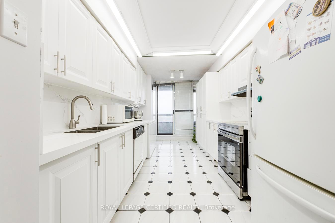 Photo 19 of Unit 2107, 22 Hanover Road, Brampton, Queen Street Corridor — HOMEH