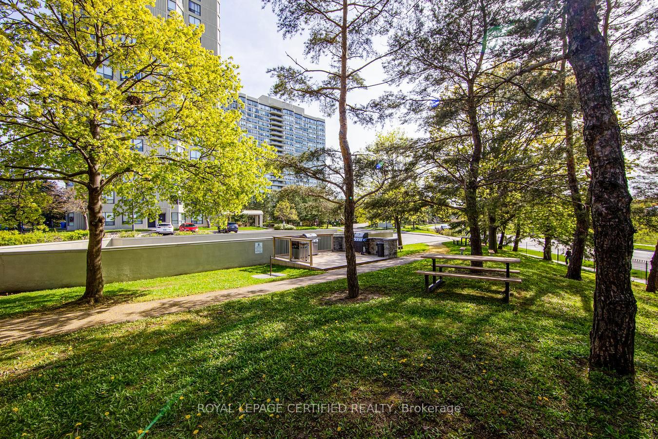 Photo 44 of Unit 2107, 22 Hanover Road, Brampton, Queen Street Corridor — HOMEH