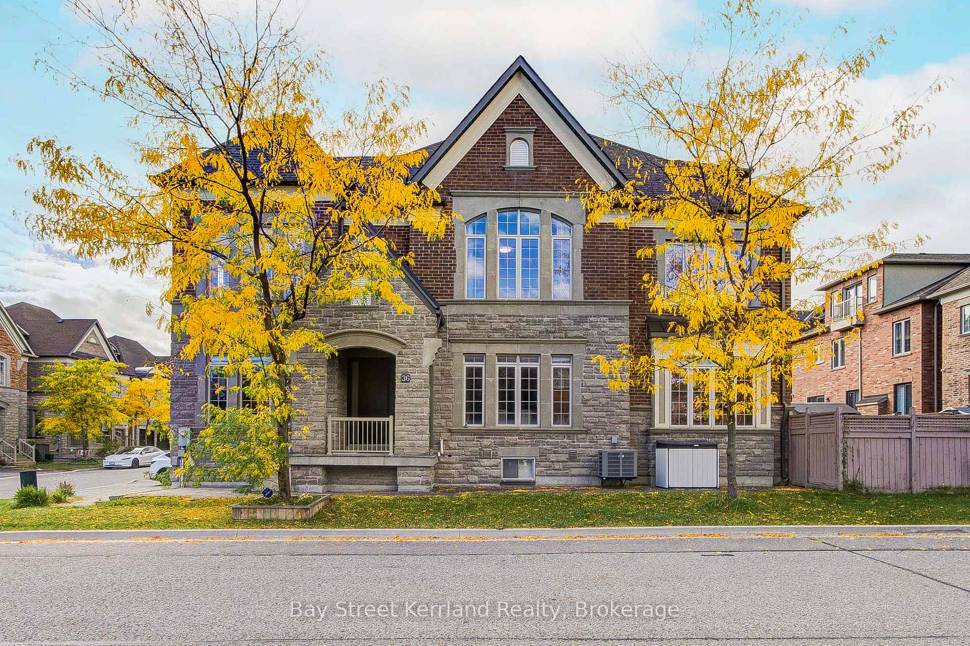 Photo of 36 Willow Heights Boulevard
