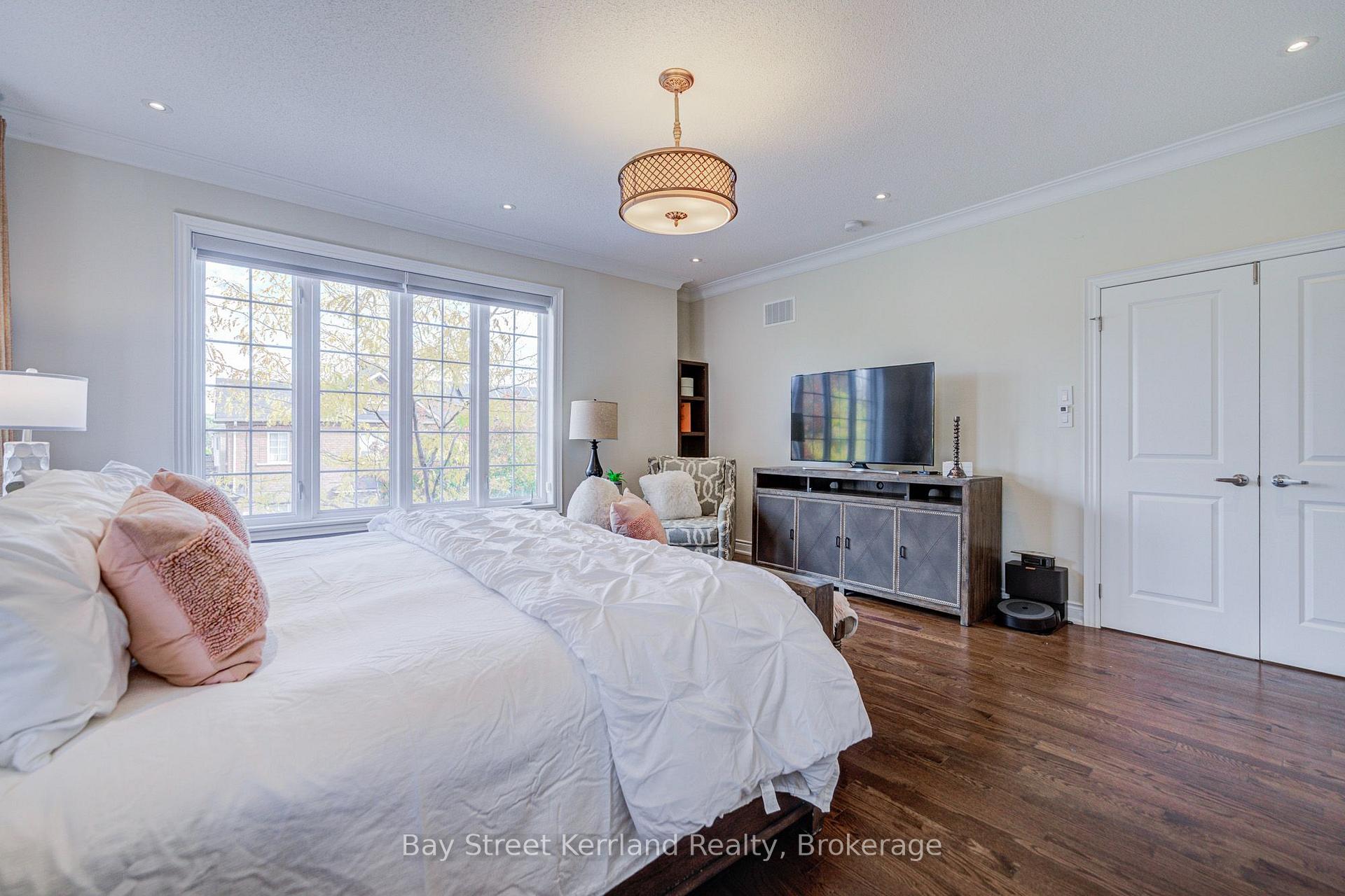 Photo 21 of 36 Willow Heights Boulevard, Markham, Cachet — HOMEH