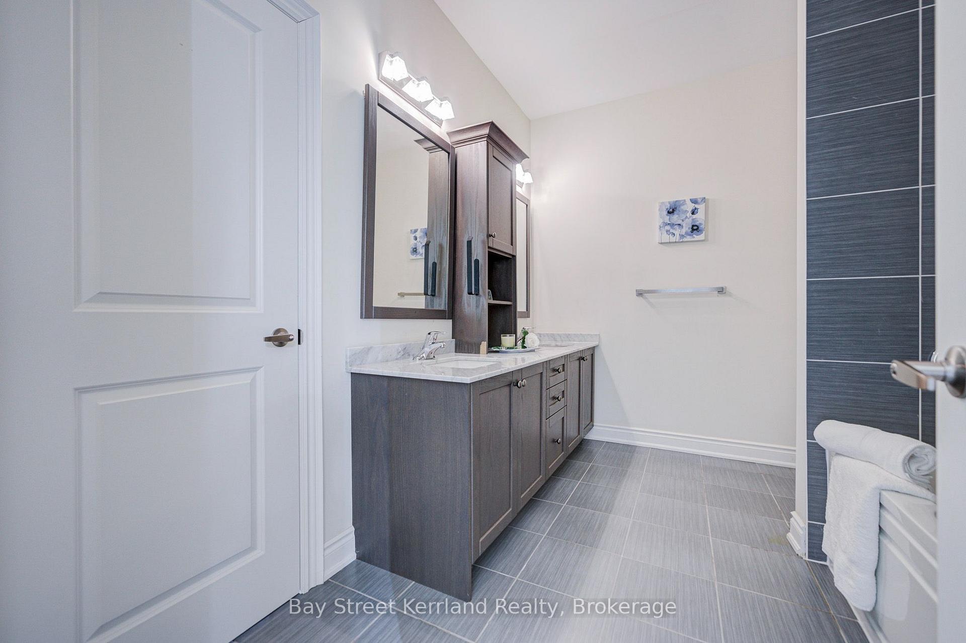 Photo 28 of 36 Willow Heights Boulevard, Markham, Cachet — HOMEH