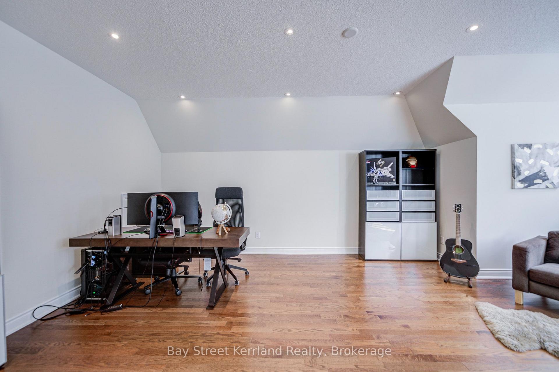 Photo 34 of 36 Willow Heights Boulevard, Markham, Cachet — HOMEH