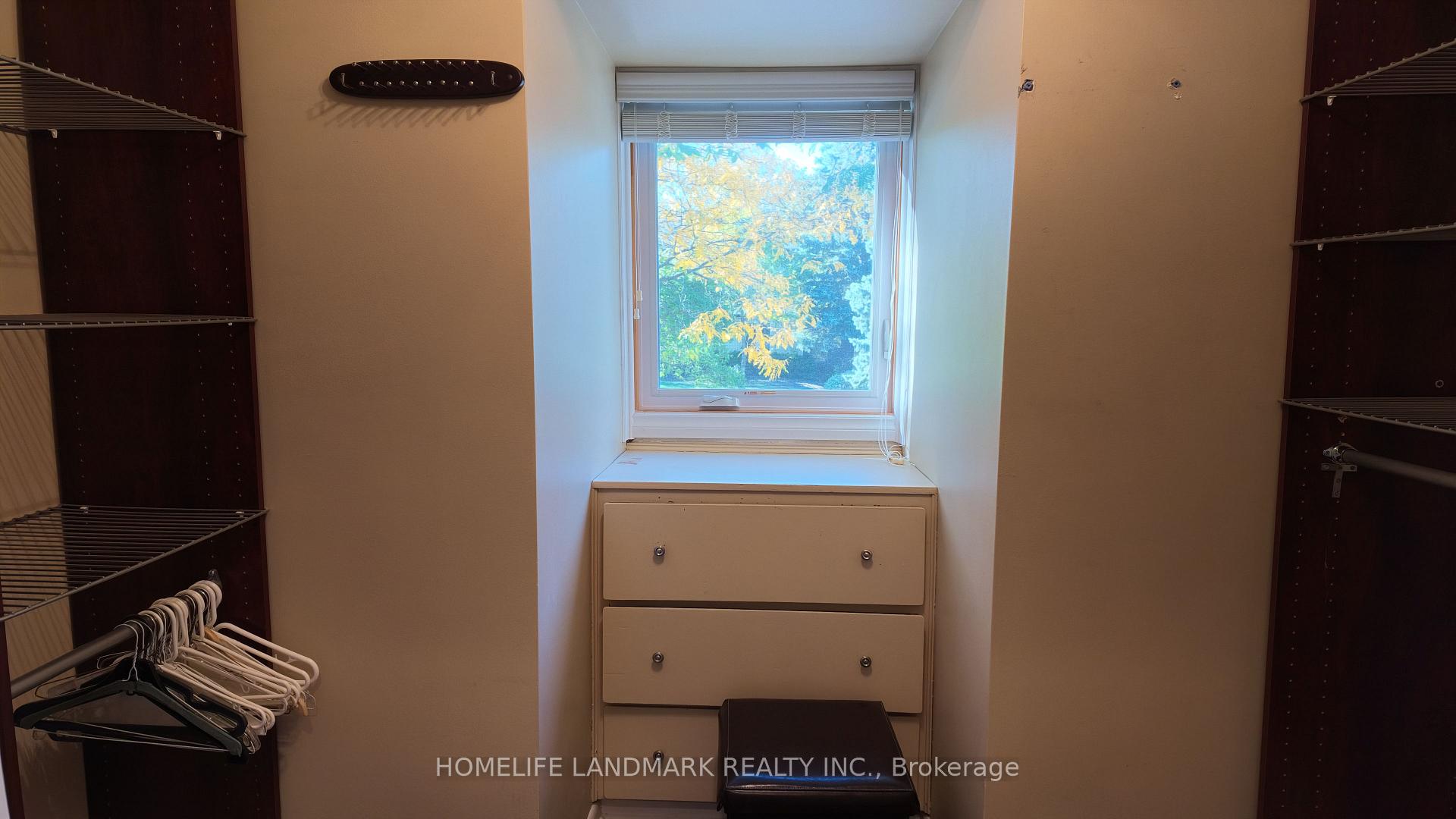 Photo 12 of 1 Montressor Drive, North York, St. Andrew-Windfields — HOMEH