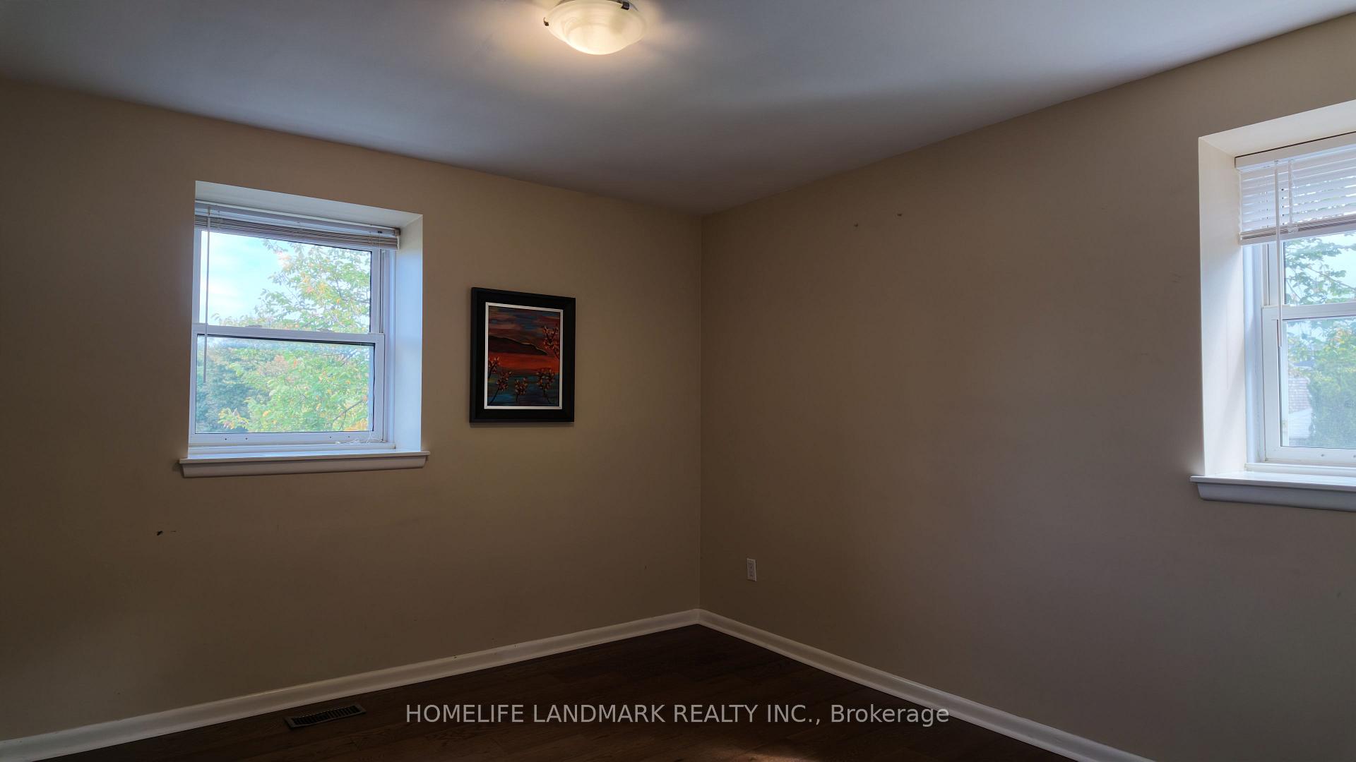 Photo 16 of 1 Montressor Drive, North York, St. Andrew-Windfields — HOMEH