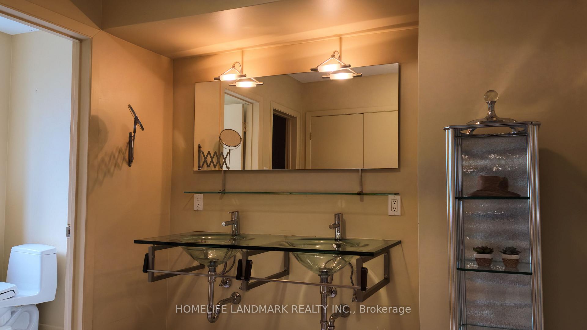 Photo 18 of 1 Montressor Drive, North York, St. Andrew-Windfields — HOMEH