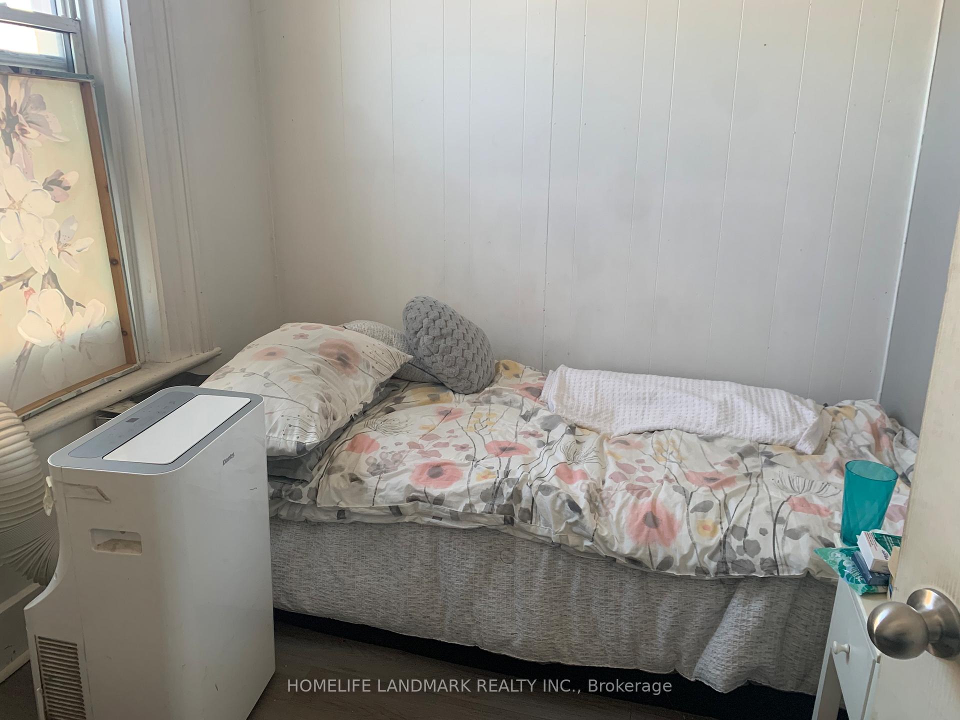 Photo 3 of Unit 6, 2 Bascom Street S, Uxbridge — HOMEH