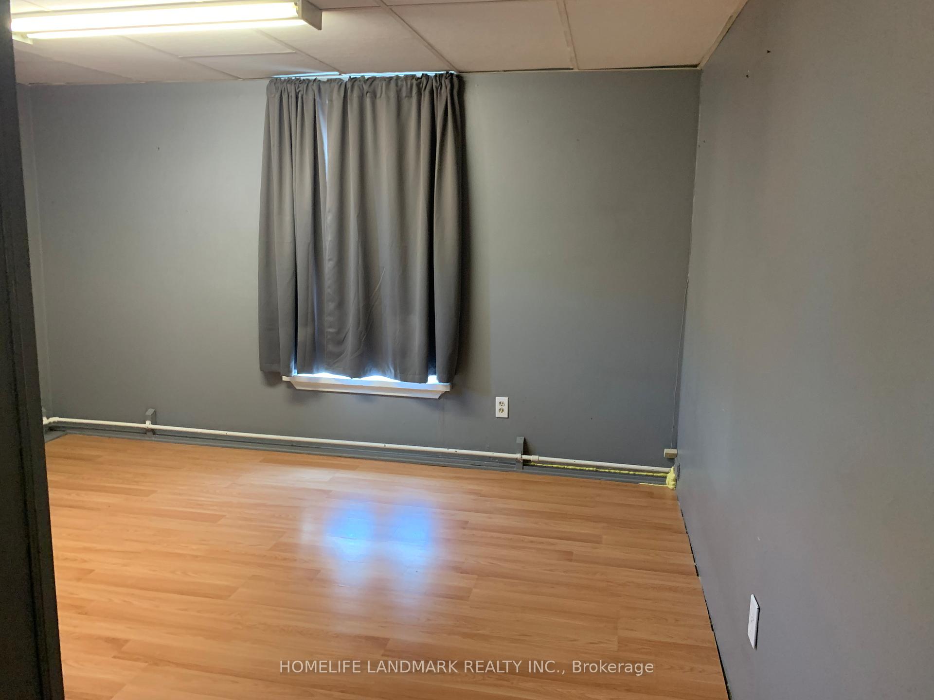 Photo 3 of Unit 9, 2 Bascom Street S, Uxbridge — HOMEH