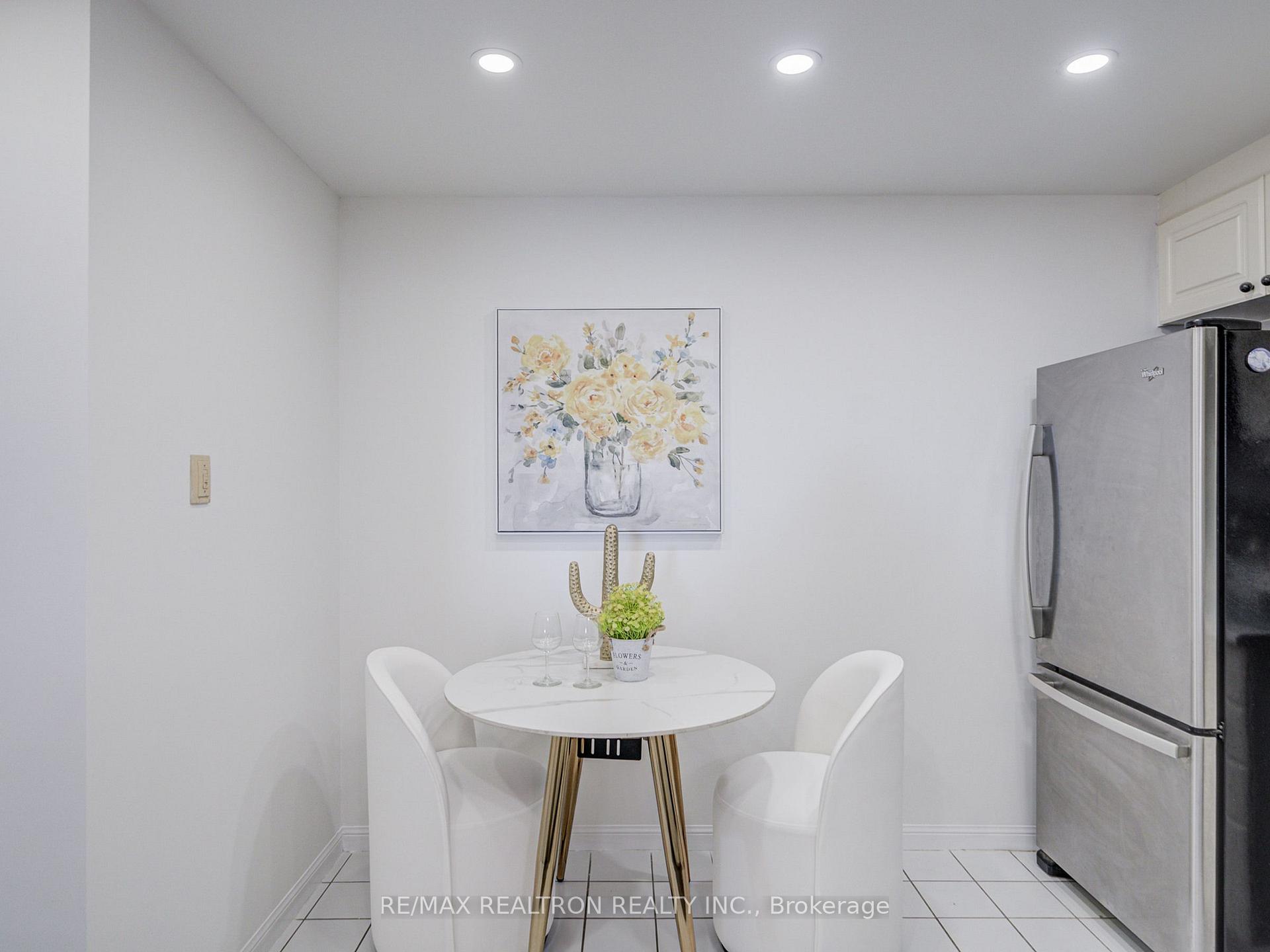 Photo 19 of Unit 1708, 88 Corporate Drive, Scarborough, Woburn — HOMEH