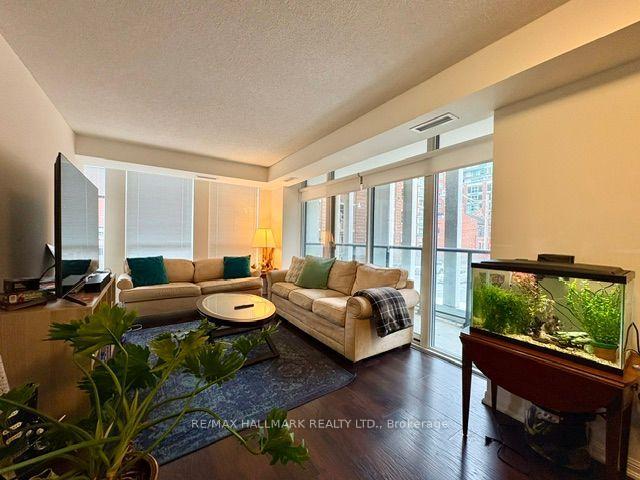 Photo 7 of Unit 206, 400 Adelaide Street E, Toronto, Moss Park — HOMEH