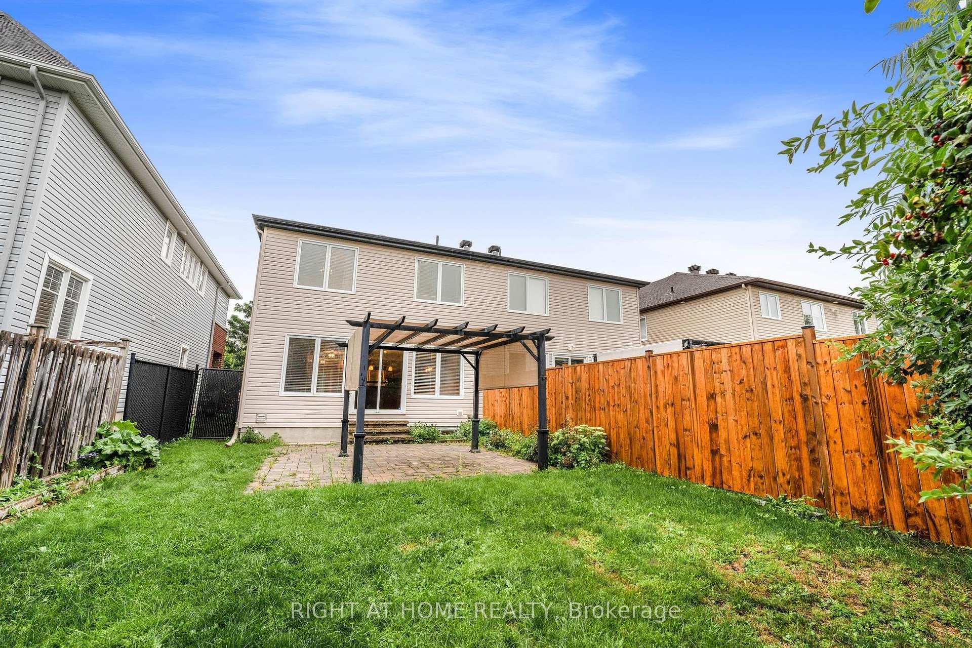 Photo 30 of 514 Cherokee Way, Ottawa, Stittsville (North) — HOMEH
