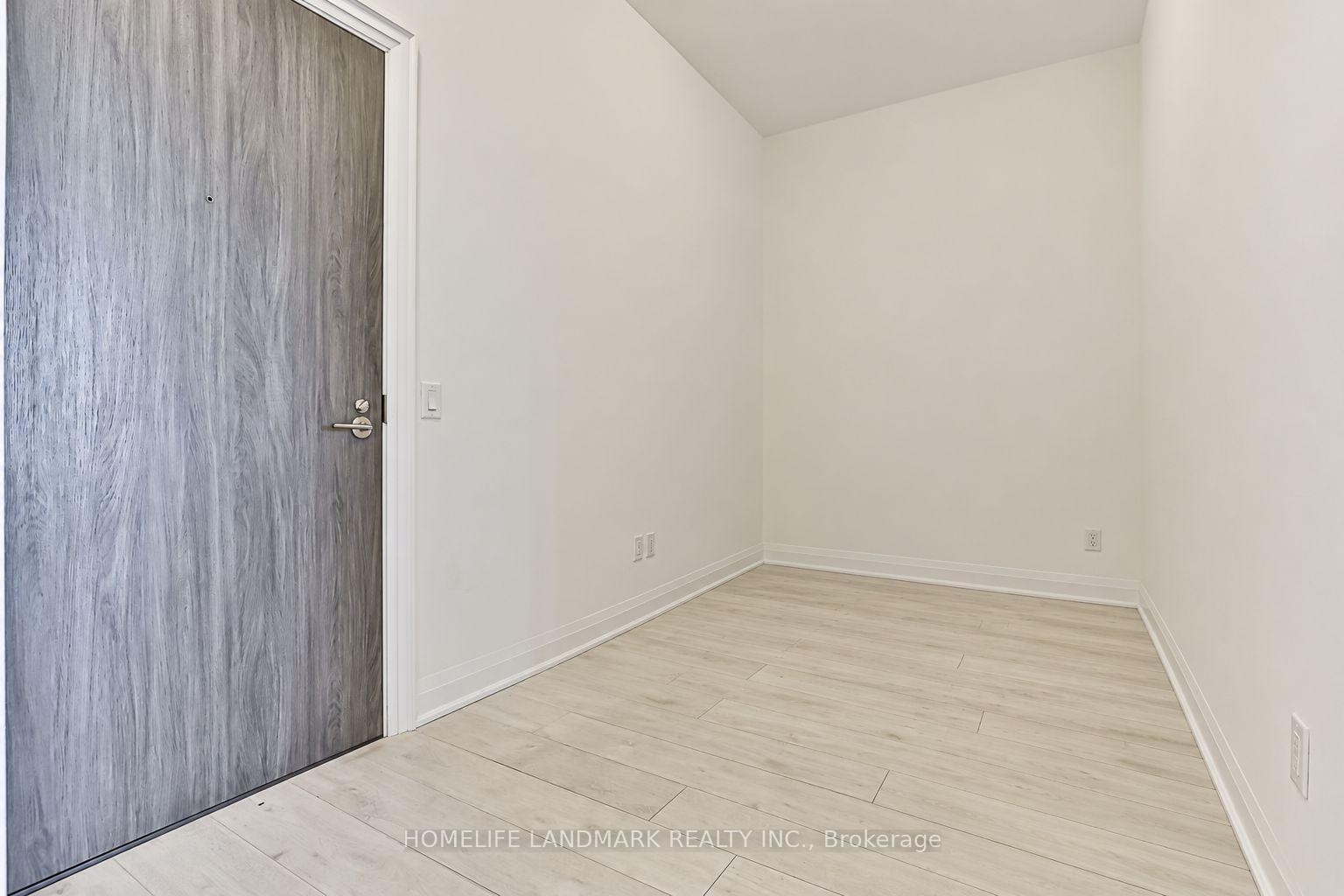 Photo 7 of Unit 210, 10 Gatineau Drive, Vaughan, Beverley Glen — HOMEH