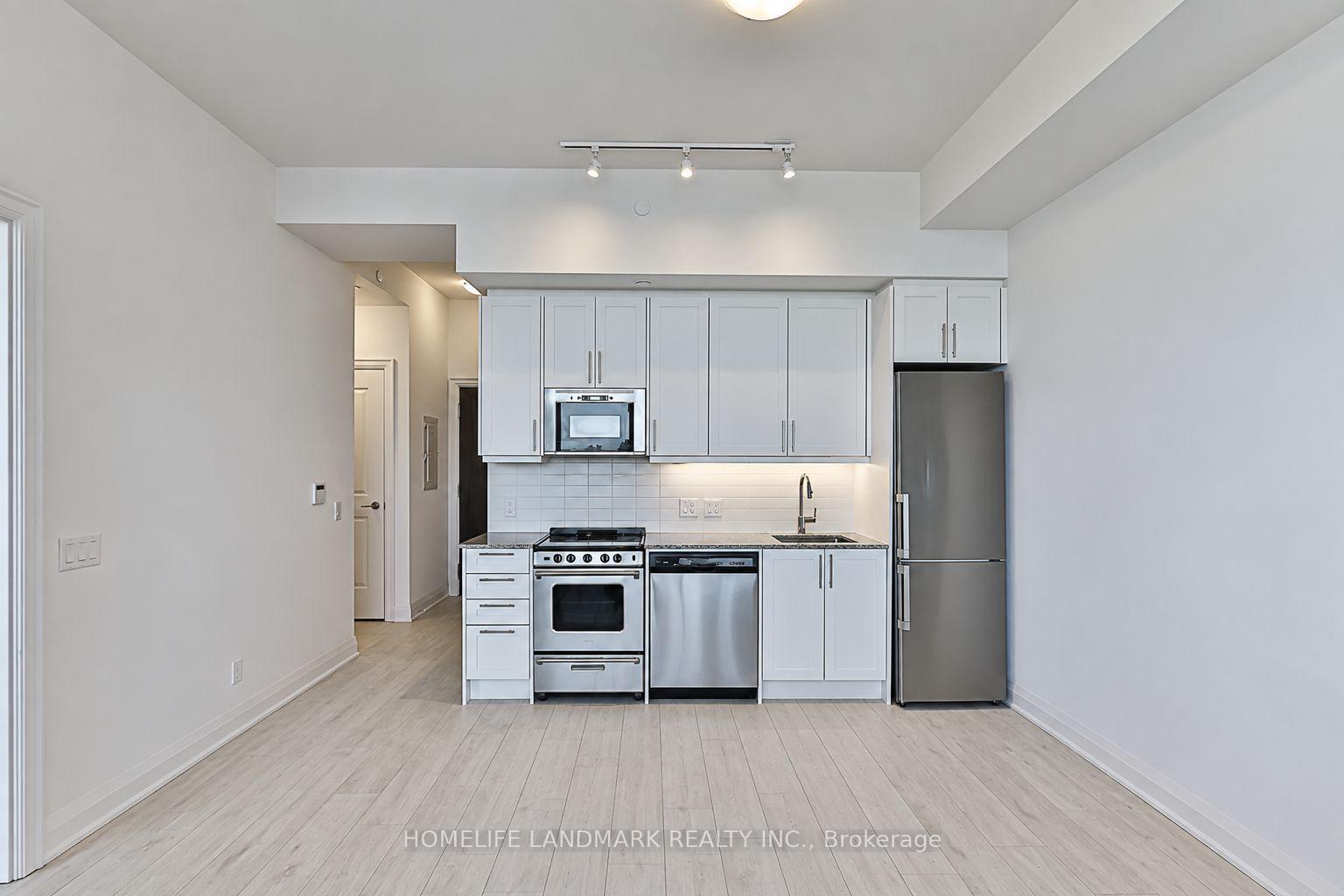 Photo 9 of Unit 210, 10 Gatineau Drive, Vaughan, Beverley Glen — HOMEH