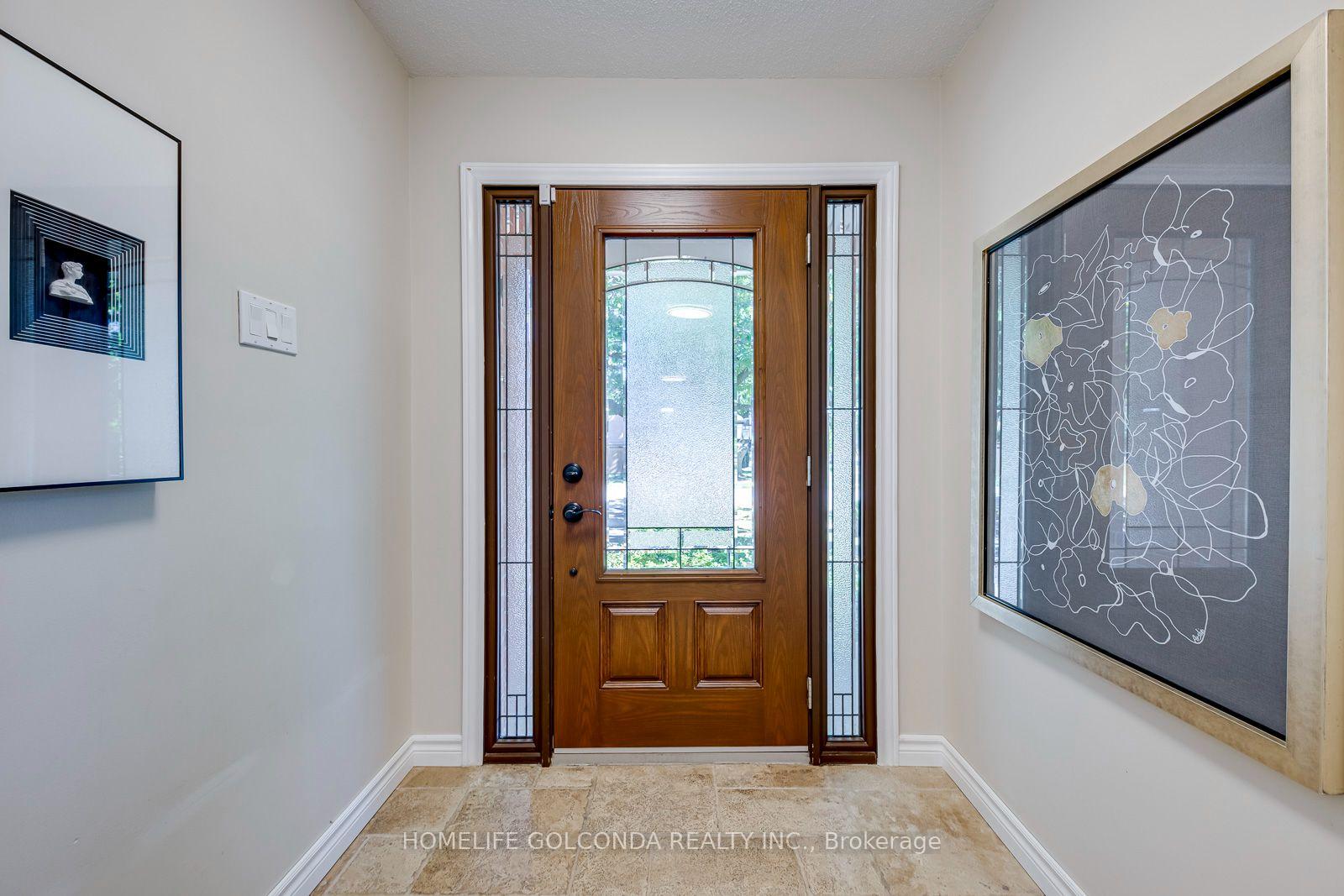 Photo 3 of 2152 Munn's Avenue, Oakville, River Oaks — HOMEH