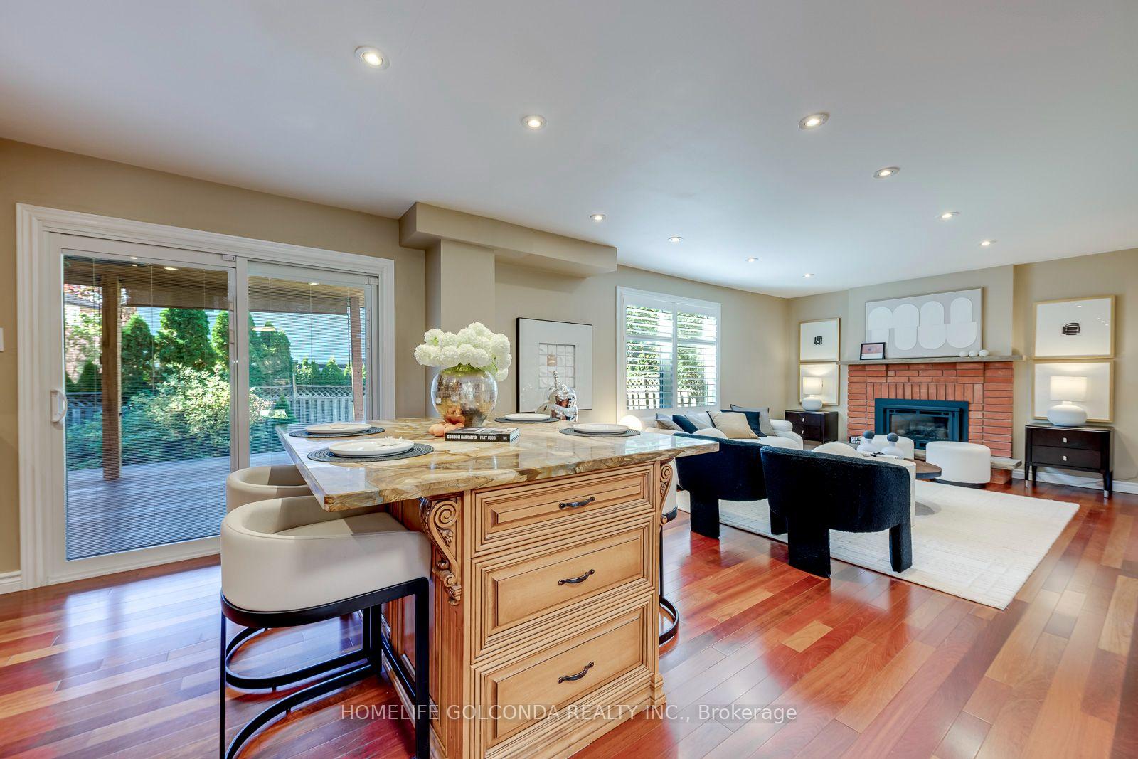 Photo 24 of 2152 Munn's Avenue, Oakville, River Oaks — HOMEH