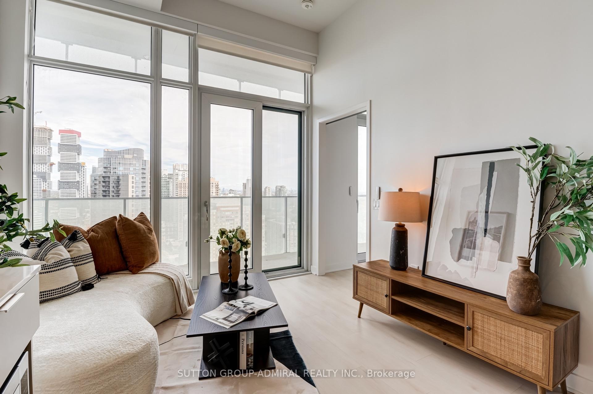Photo 8 of Unit 2401, 3900 Confederation Parkway, Mississauga, City Centre — HOMEH