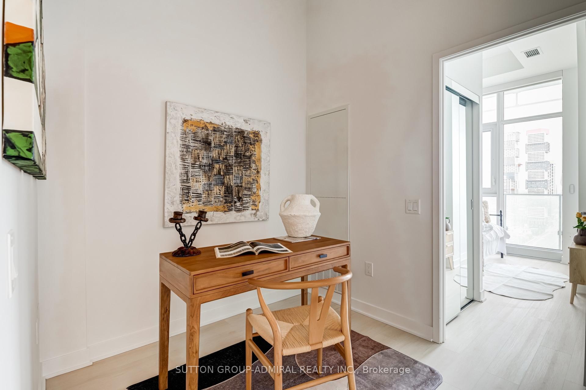 Photo 19 of Unit 2401, 3900 Confederation Parkway, Mississauga, City Centre — HOMEH