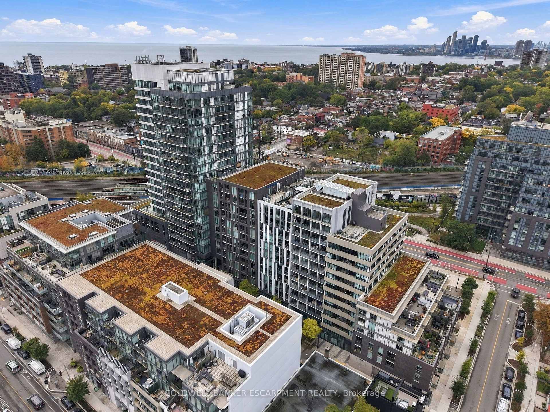 Photo 4 of Unit 628, 20 Minowan Miikan Lane, Toronto, Little Portugal — HOMEH