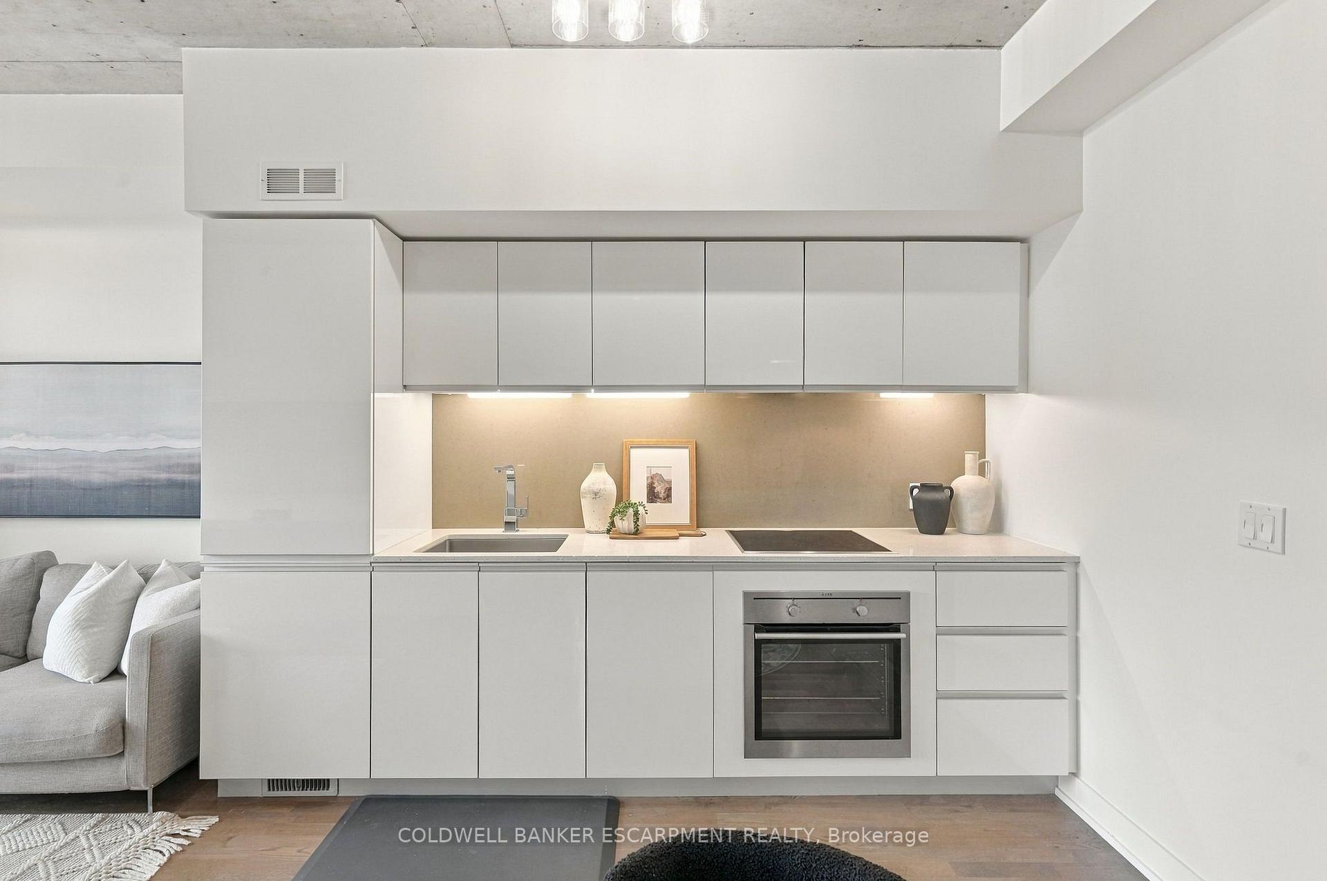 Photo 12 of Unit 628, 20 Minowan Miikan Lane, Toronto, Little Portugal — HOMEH