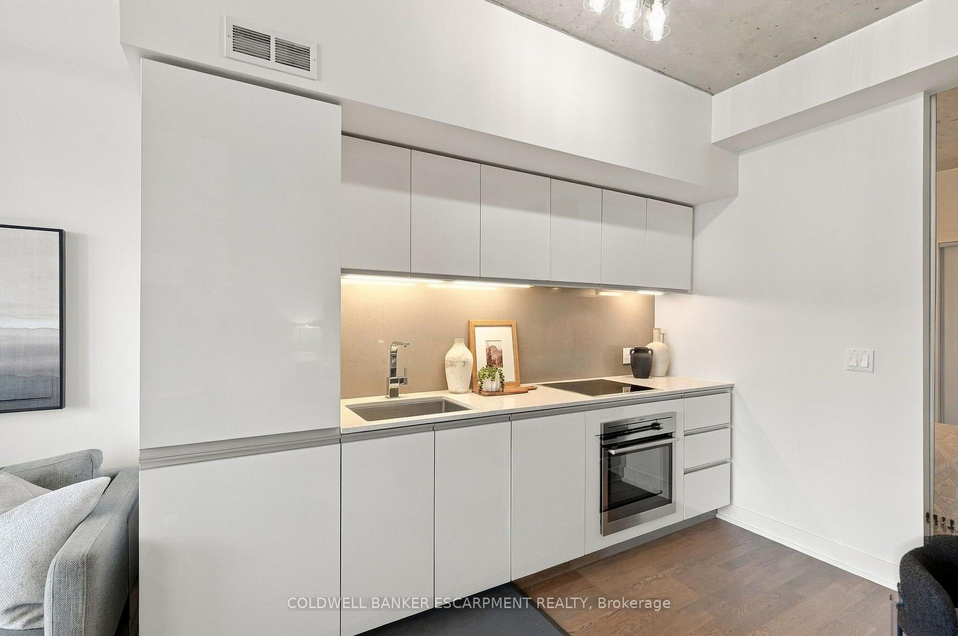 Photo 13 of Unit 628, 20 Minowan Miikan Lane, Toronto, Little Portugal — HOMEH