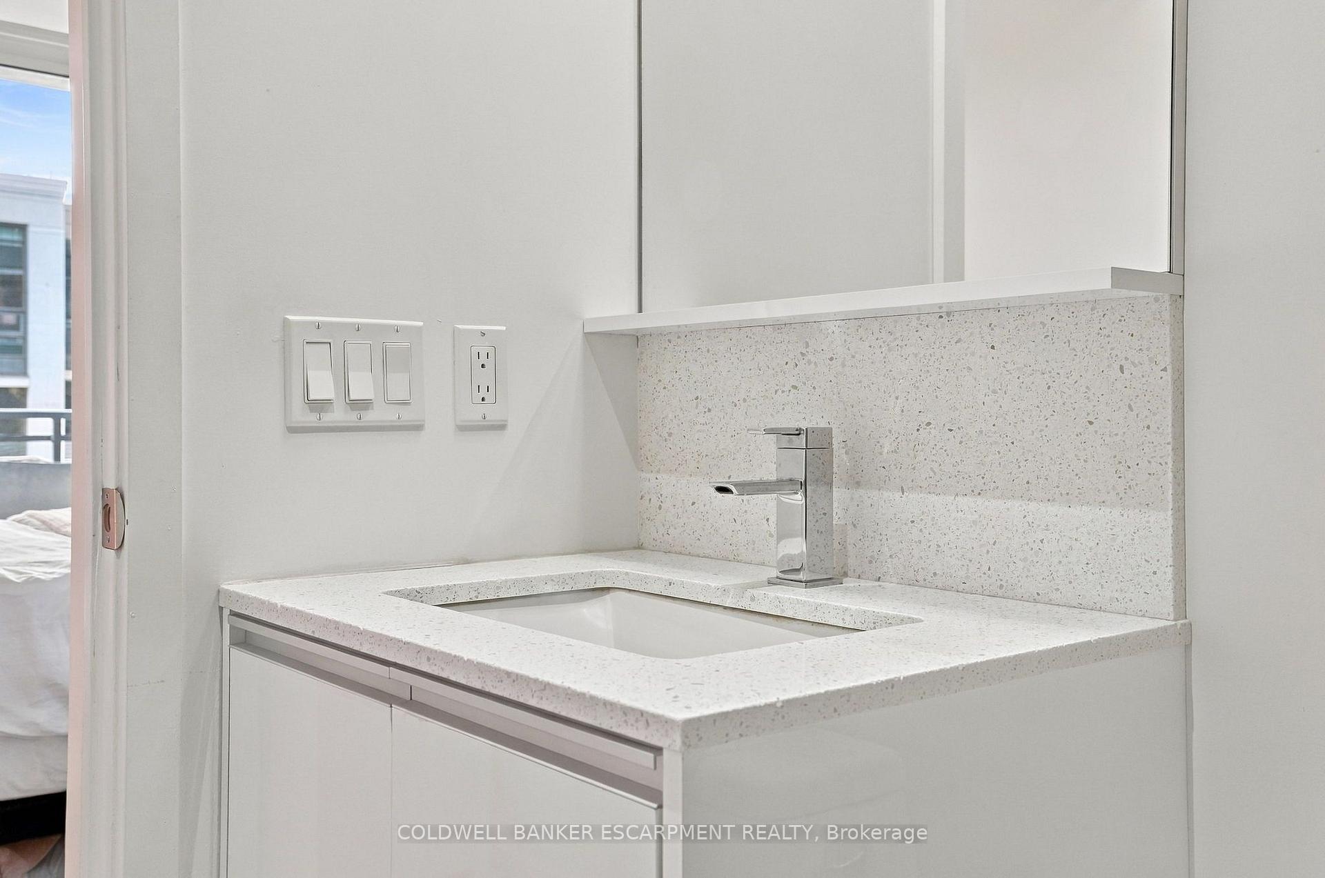 Photo 31 of Unit 628, 20 Minowan Miikan Lane, Toronto, Little Portugal — HOMEH