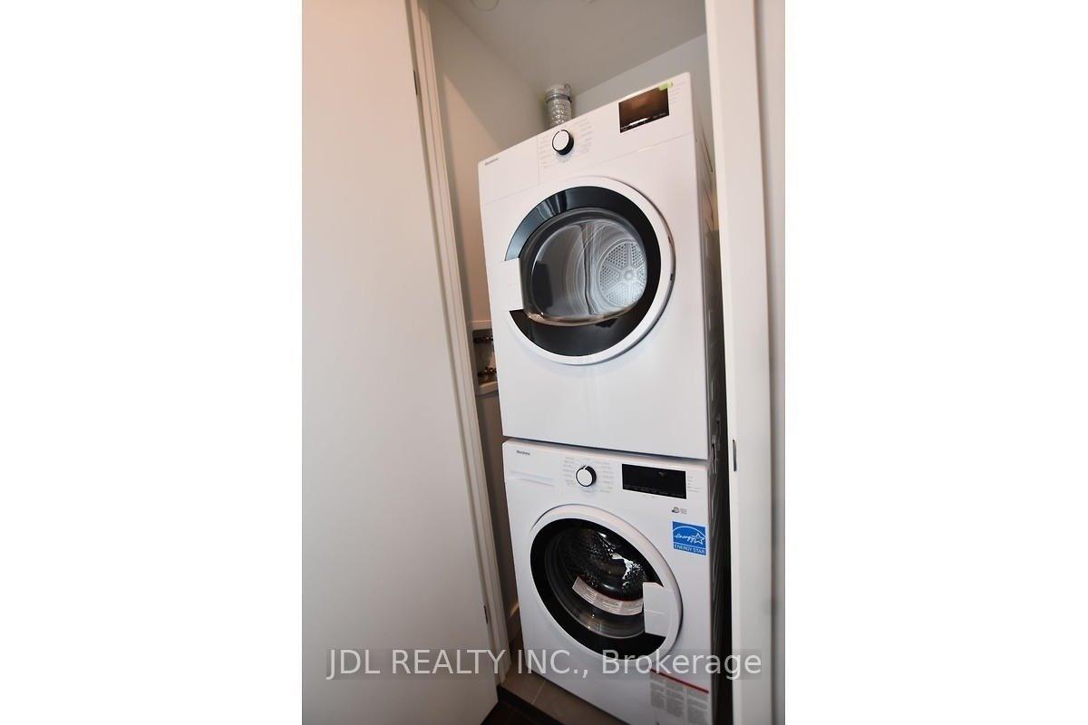Photo 7 of Unit 4101, 115 Blue Jays Way, Toronto, Waterfront Communities — HOMEH