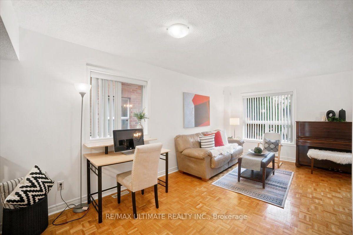 Photo 4 of 50 Sam Frustaglio Drive, North York, Weston — HOMEH