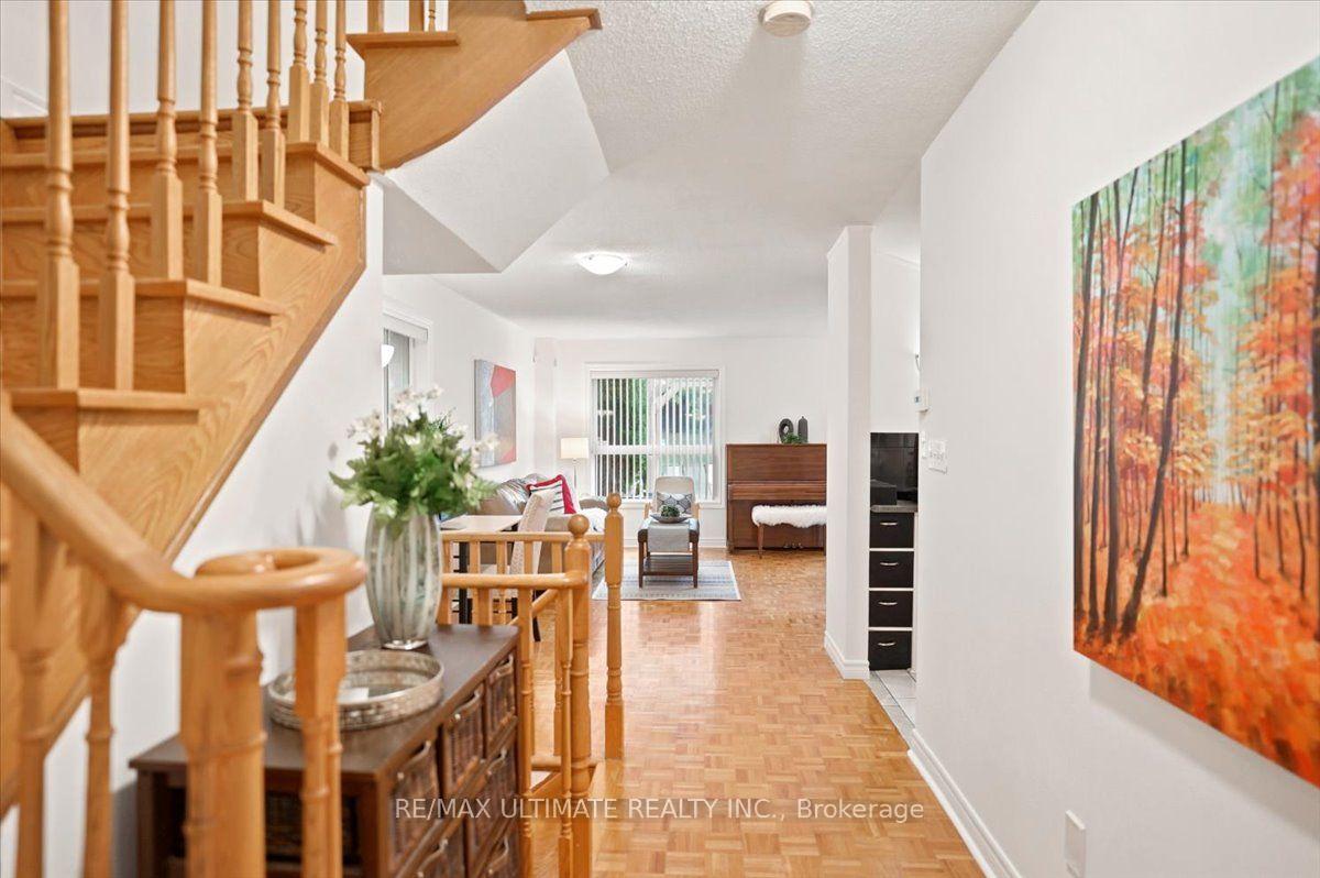 Photo 13 of 50 Sam Frustaglio Drive, North York, Weston — HOMEH