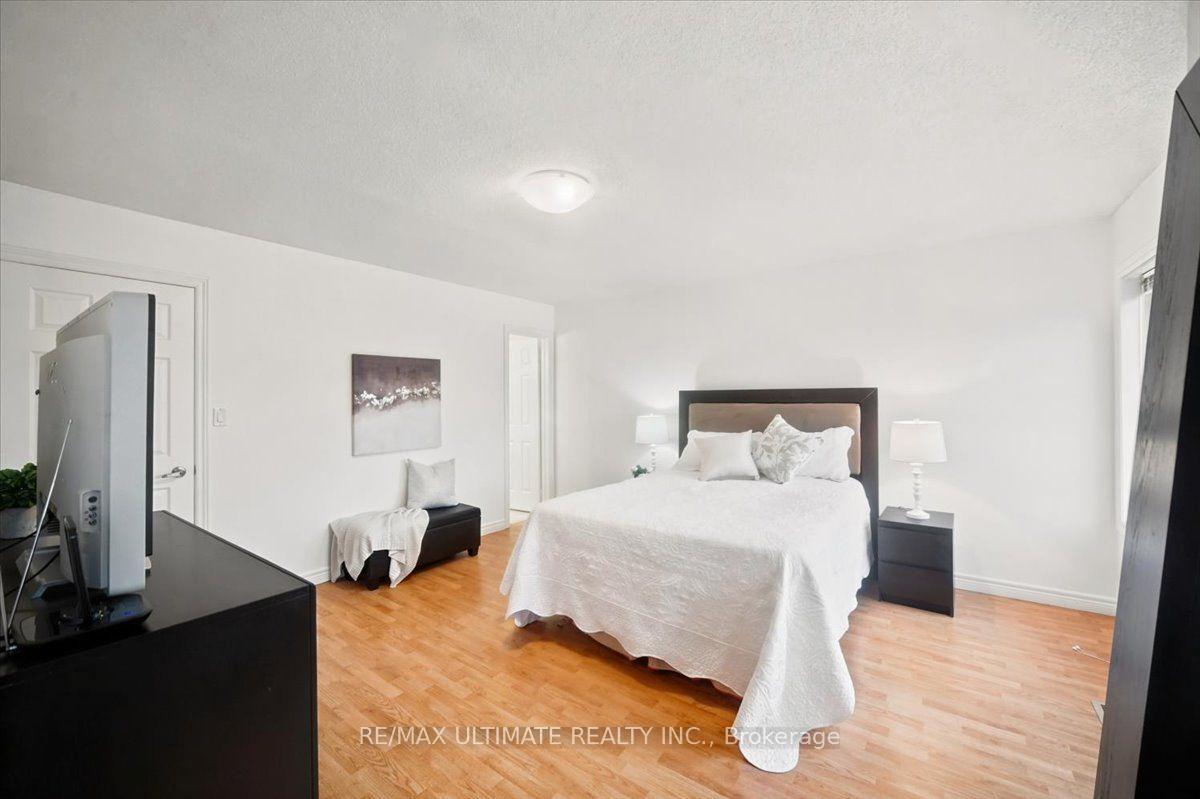 Photo 14 of 50 Sam Frustaglio Drive, North York, Weston — HOMEH