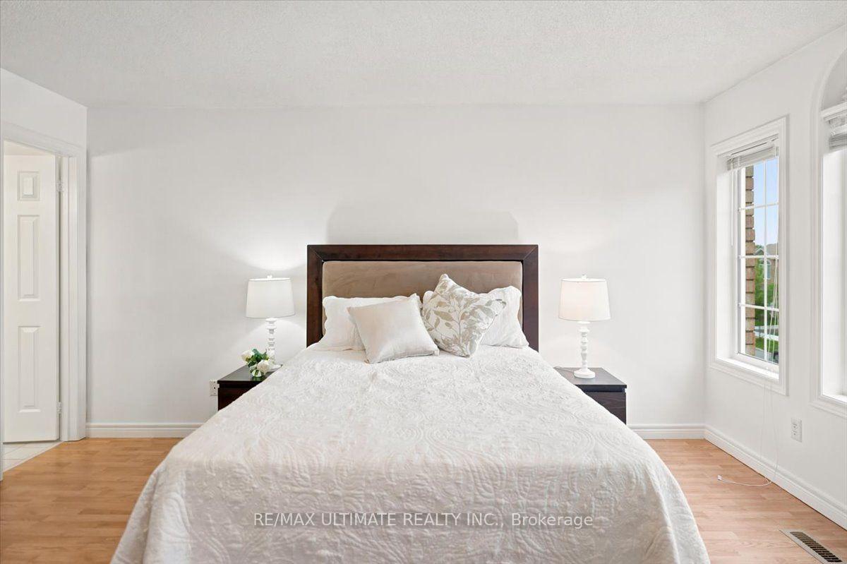 Photo 18 of 50 Sam Frustaglio Drive, North York, Weston — HOMEH