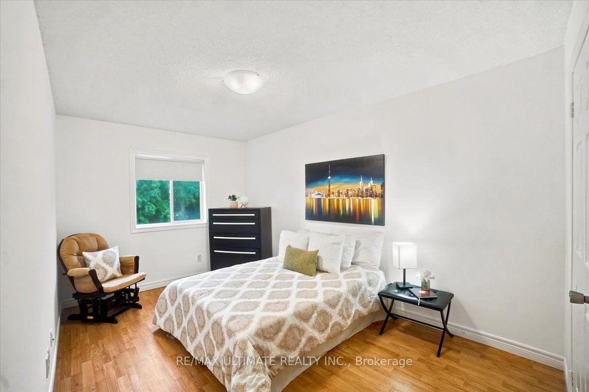 Photo 20 of 50 Sam Frustaglio Drive, North York, Weston — HOMEH