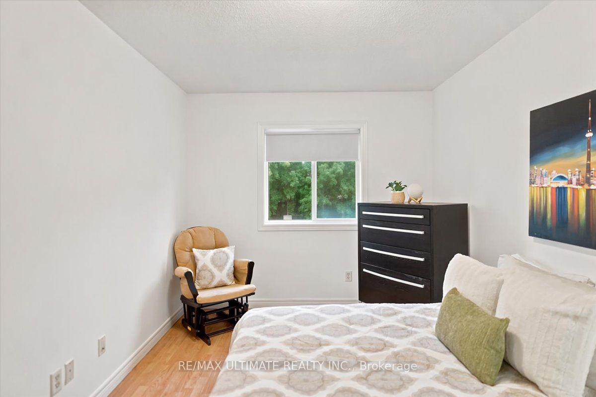 Photo 21 of 50 Sam Frustaglio Drive, North York, Weston — HOMEH