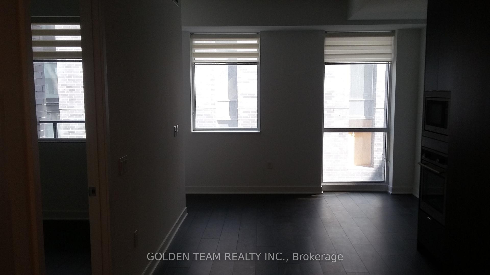 Photo 4 of Unit 507, 115 Blue Jays Way, Toronto, Waterfront Communities — HOMEH