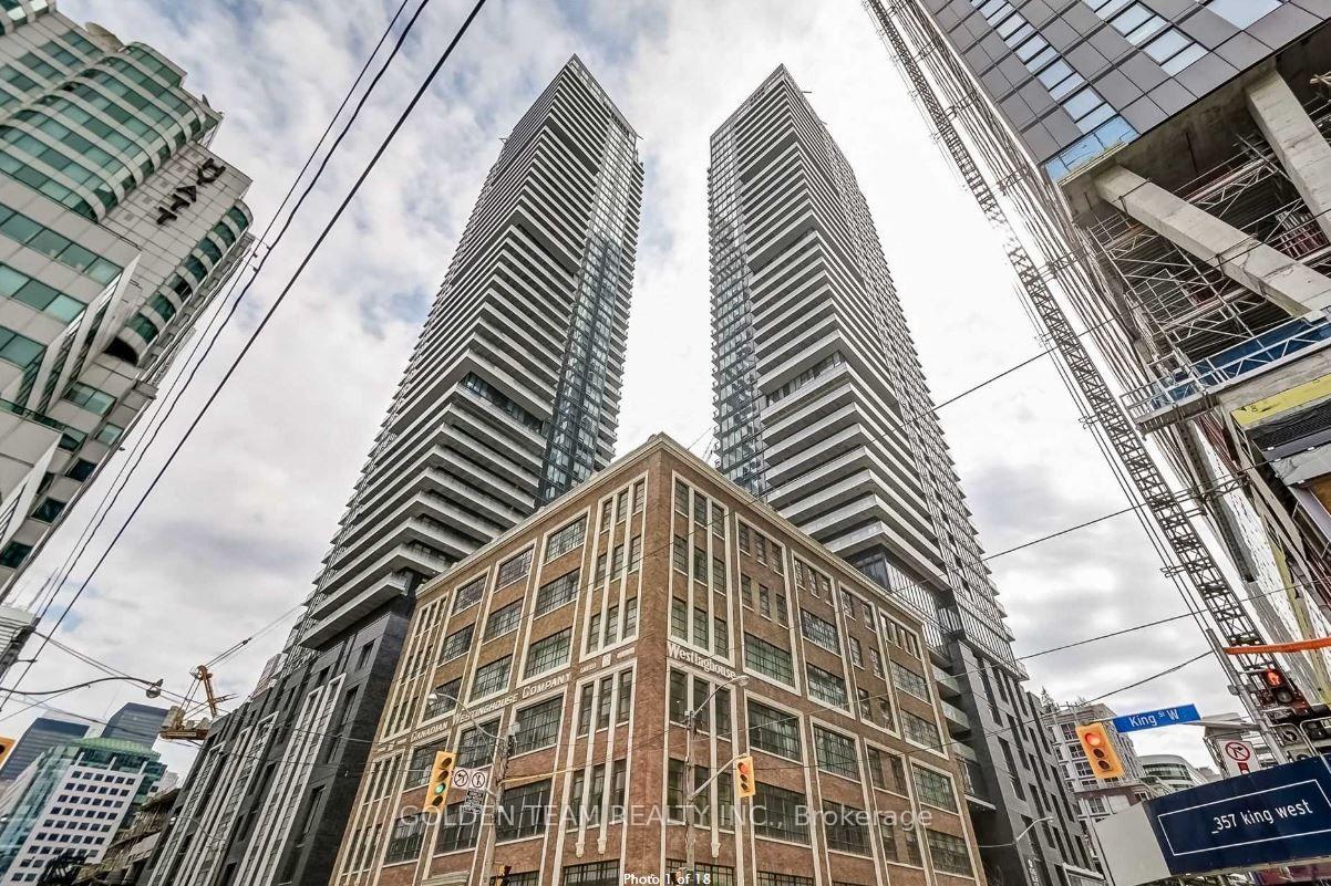 Photo 10 of Unit 507, 115 Blue Jays Way, Toronto, Waterfront Communities — HOMEH