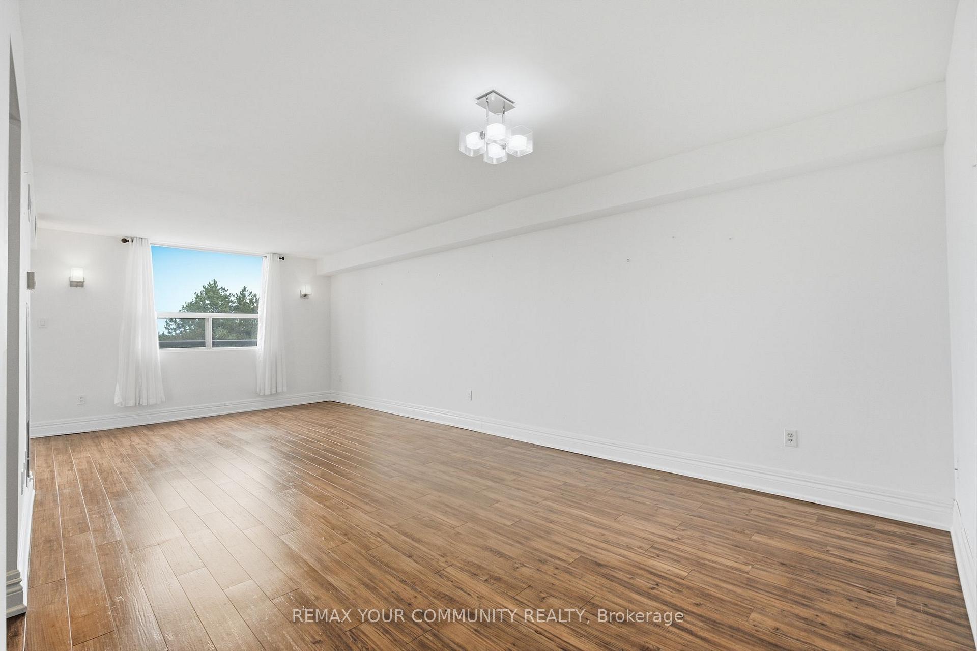 Photo 9 of Unit 402, 20 Harding Boulevard, Richmond Hill, North Richvale — HOMEH