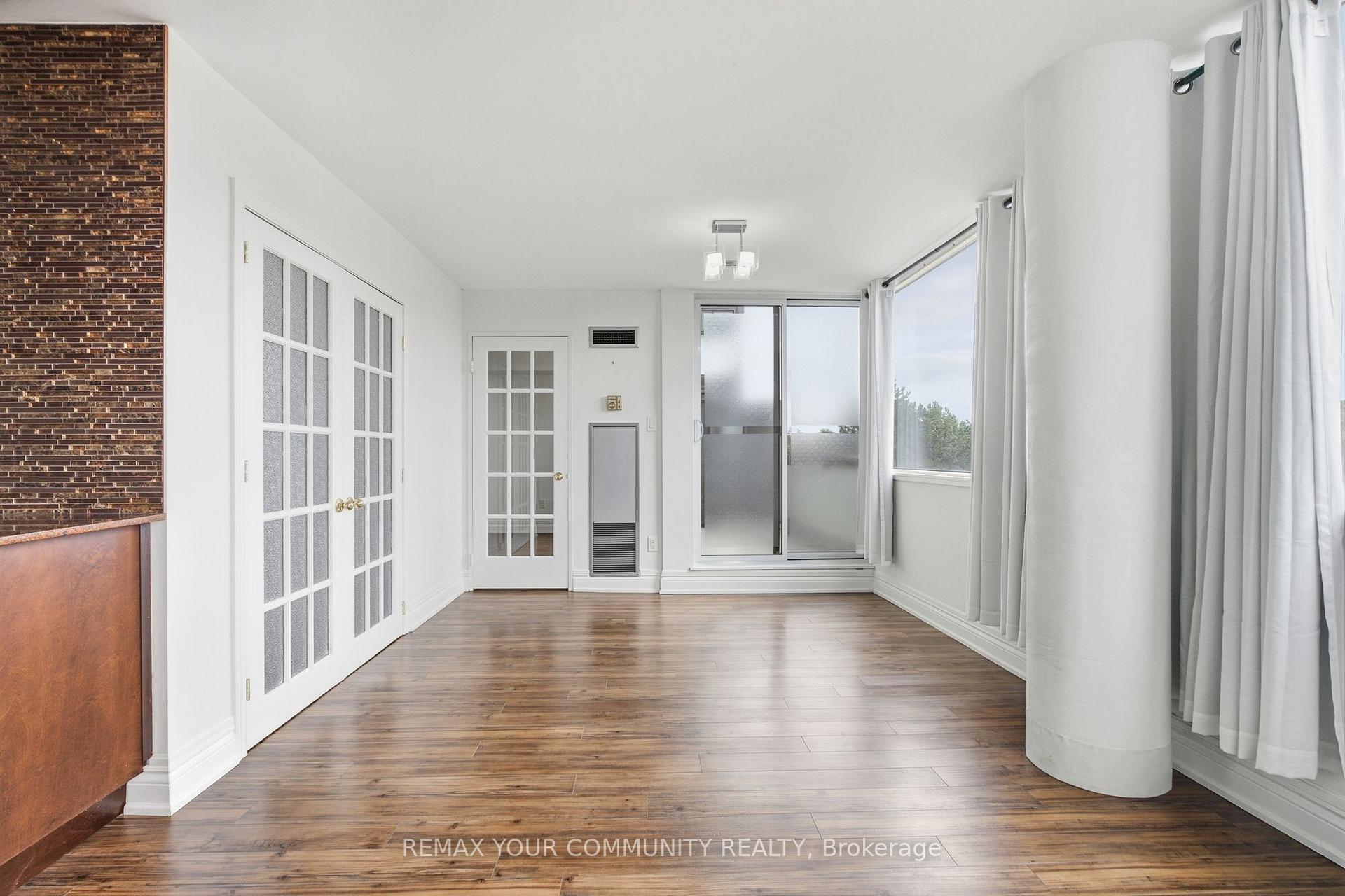 Photo 13 of Unit 402, 20 Harding Boulevard, Richmond Hill, North Richvale — HOMEH