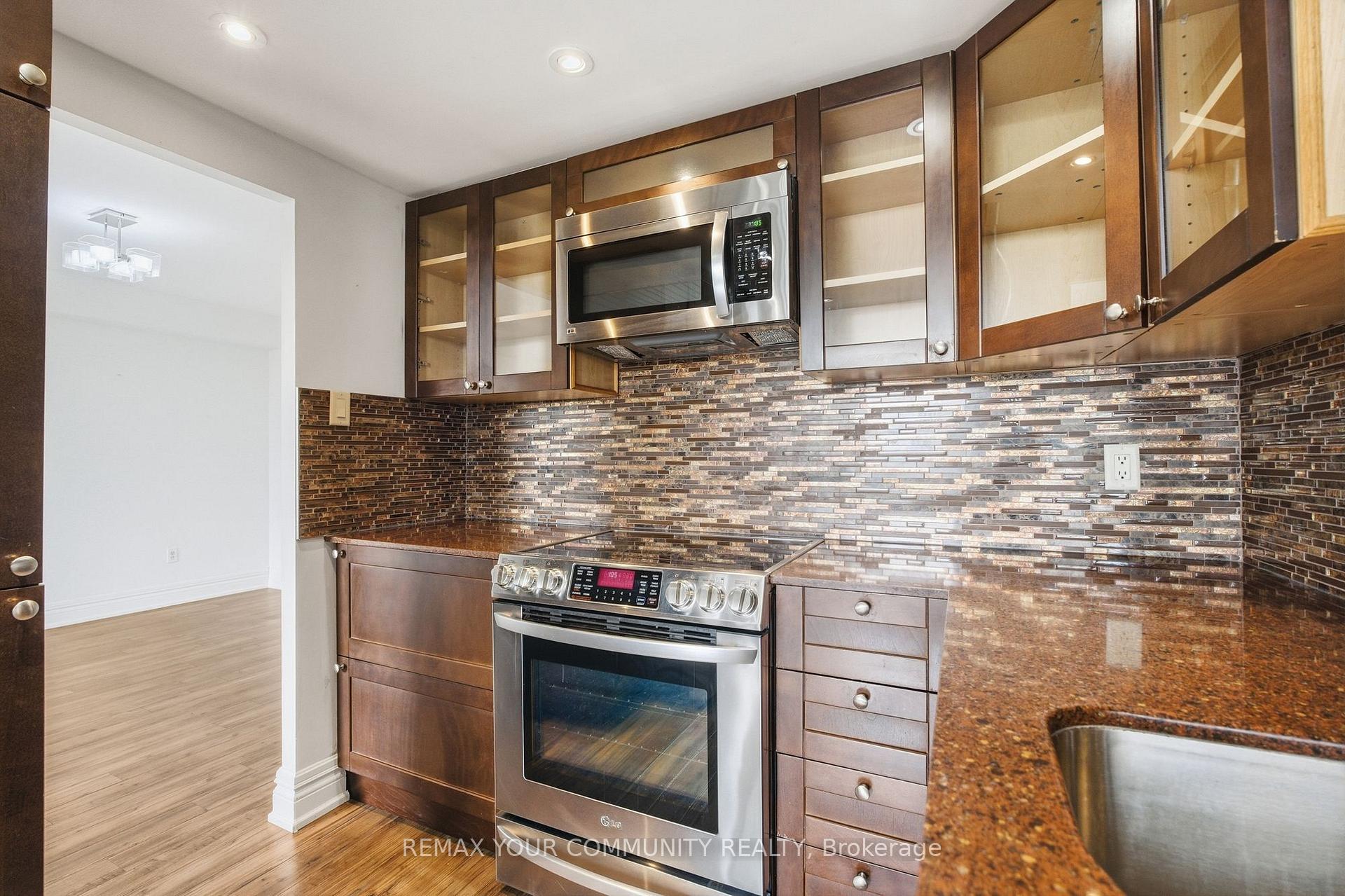Photo 17 of Unit 402, 20 Harding Boulevard, Richmond Hill, North Richvale — HOMEH