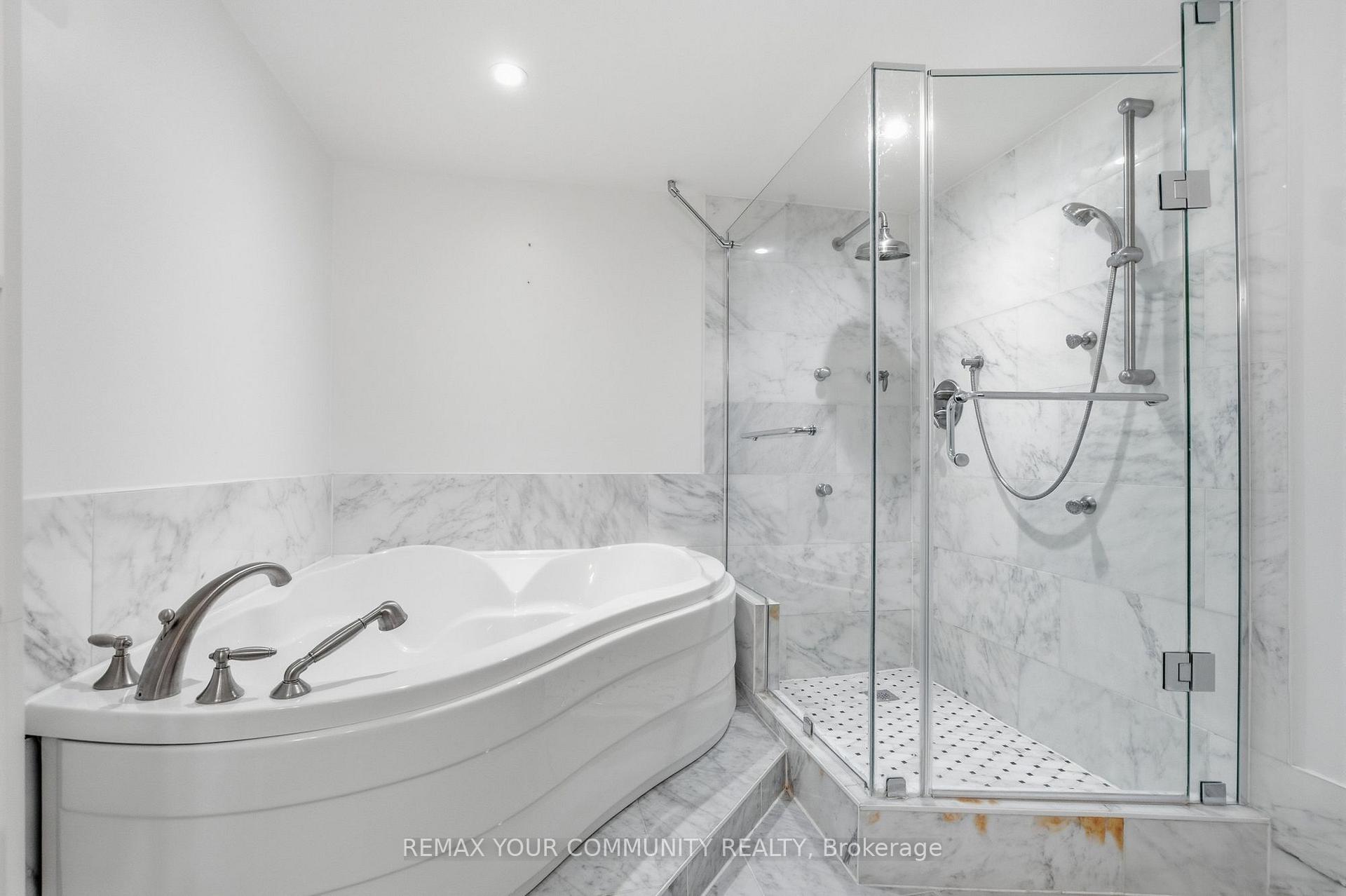 Photo 23 of Unit 402, 20 Harding Boulevard, Richmond Hill, North Richvale — HOMEH