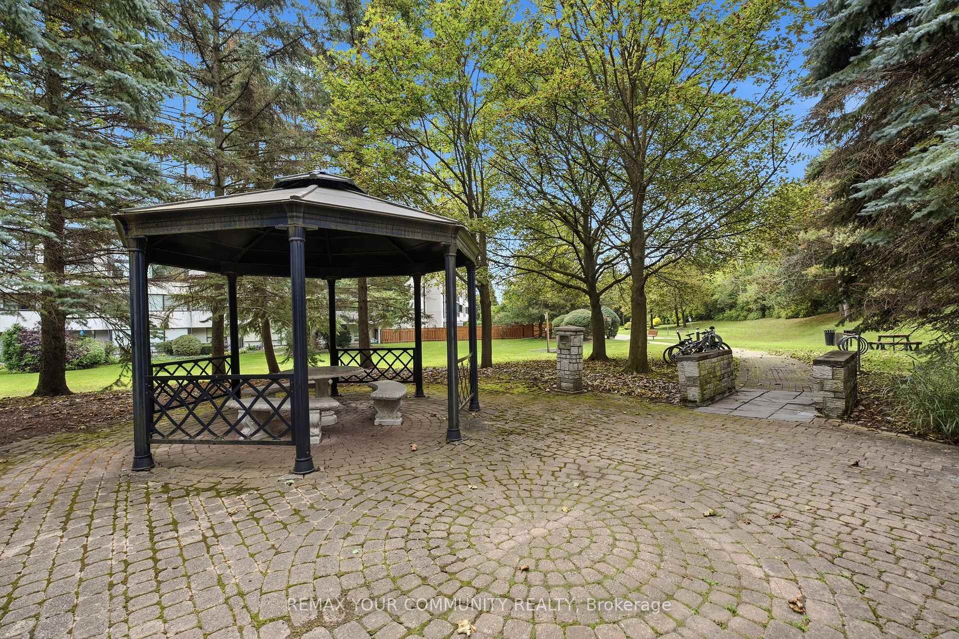 Photo 41 of Unit 402, 20 Harding Boulevard, Richmond Hill, North Richvale — HOMEH