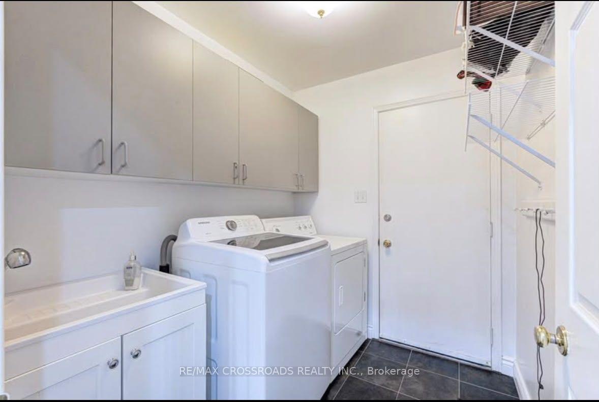 Photo 25 of 11 Murkar Crescent, Whitby, Blue Grass Meadows — HOMEH