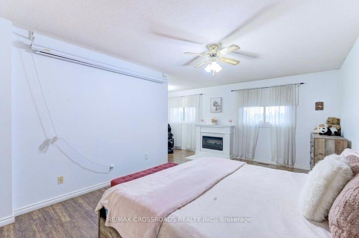 Photo 35 of 11 Murkar Crescent, Whitby, Blue Grass Meadows — HOMEH