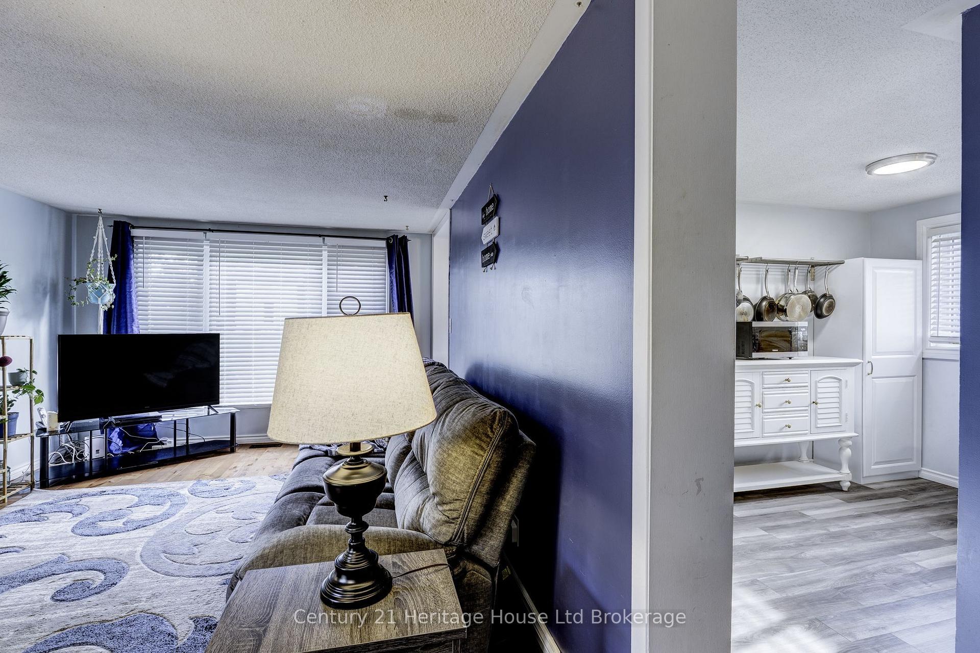 Photo 13 of 124 Innes Street, Ingersoll, Ingersoll - North — HOMEH