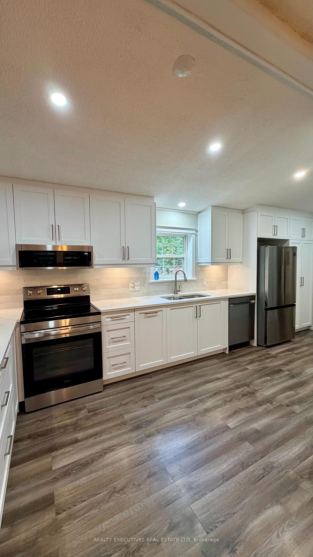 Photo 16 of Unit 11, 10146 County 43 Road, North Dundas, North Dundas (Mountain) Twp — HOMEH