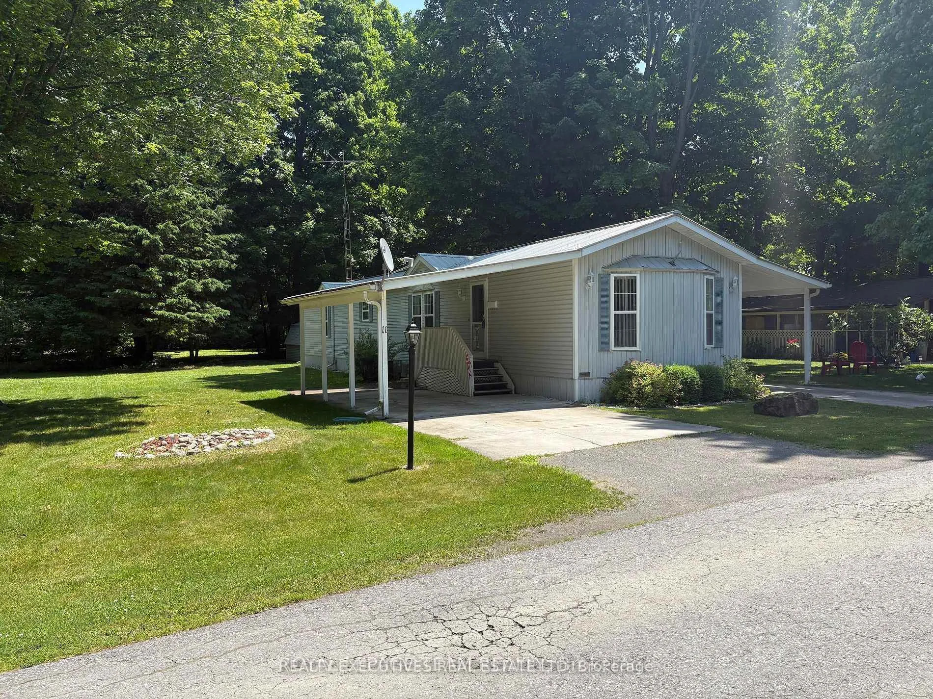 Photo 5 of Unit 11, 10146 County 43 Road, North Dundas, North Dundas (Mountain) Twp — HOMEH