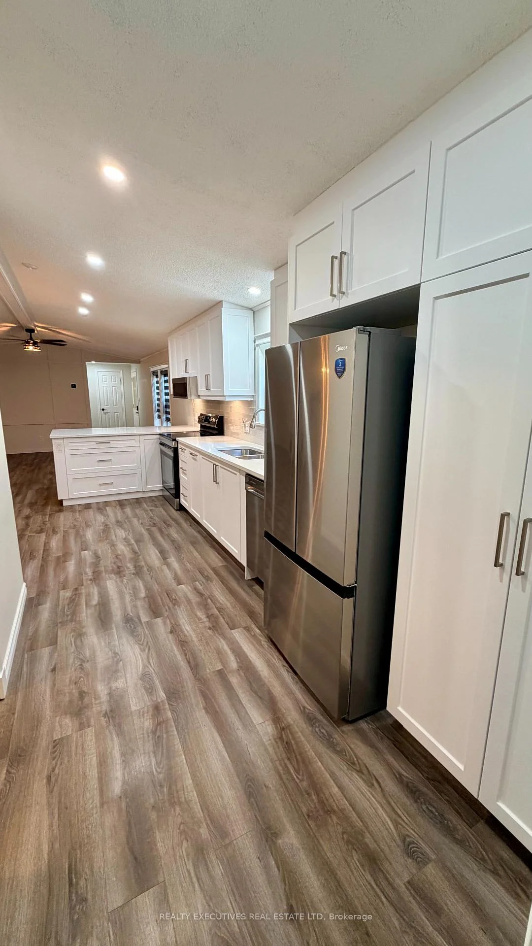 Photo 7 of Unit 11, 10146 County 43 Road, North Dundas, North Dundas (Mountain) Twp — HOMEH