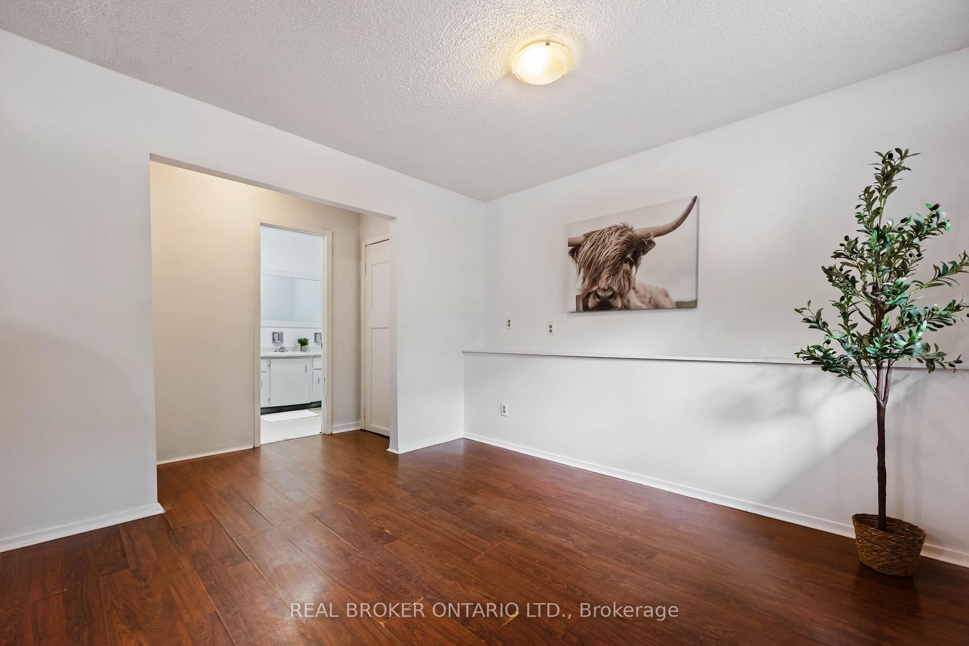 Photo 26 of 28 Hillside Drive, Orangeville — HOMEH