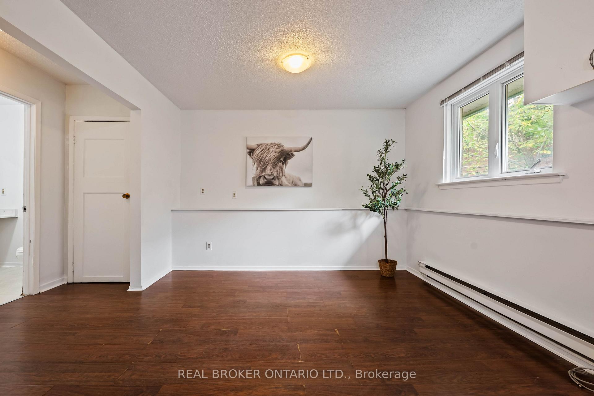 Photo 27 of 28 Hillside Drive, Orangeville — HOMEH