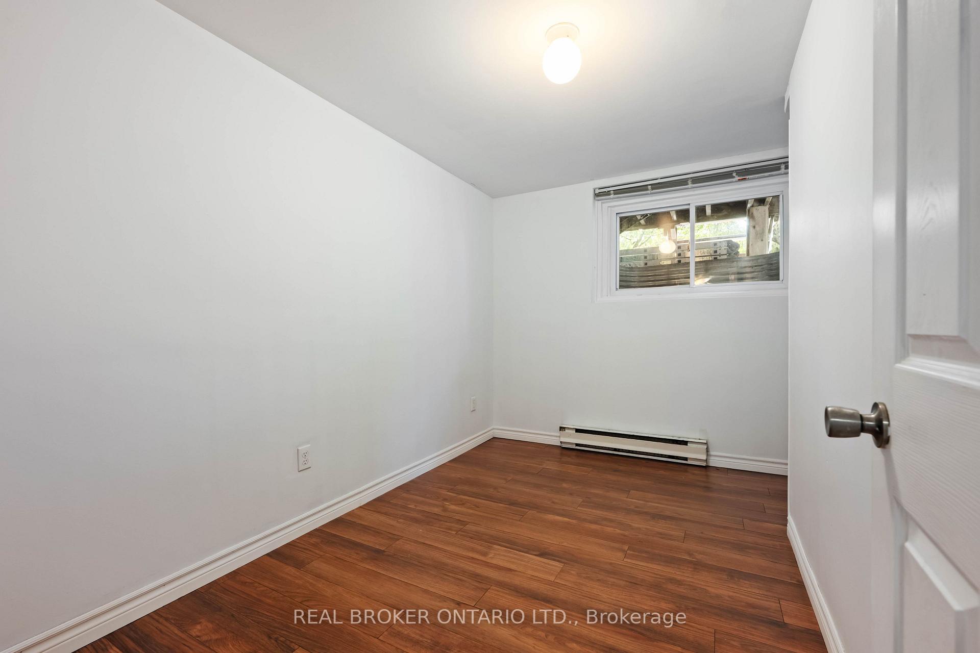 Photo 35 of 28 Hillside Drive, Orangeville — HOMEH